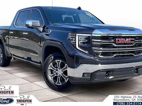 Used 2025 GMC Sierra 1500 SLT image 1