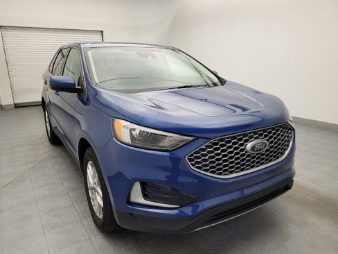 Used 2024 Ford Edge SEL image 13