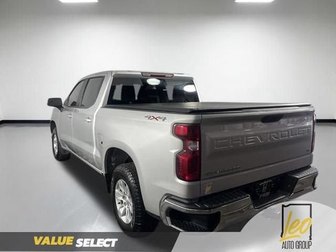 Used 2021 Chevrolet Silverado 1500 LT AWD/4WD image 7