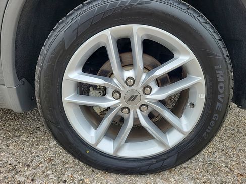 Used 2024 Dodge Durango GT AWD/4WD image 16