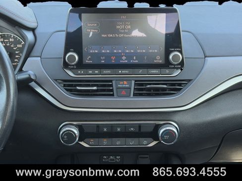 Used 2024 Nissan Altima 2.5 SR FWD image 16