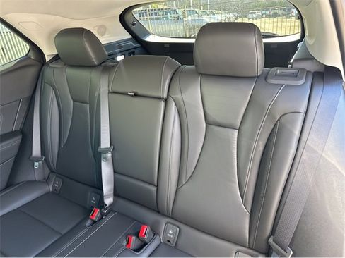 New 2025 Buick Envision Preferred image 9