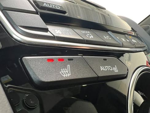 New 2026 Acura RDX SH-AWD image 18