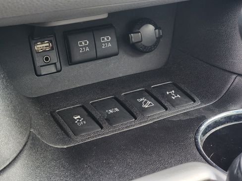 Used 2018 Toyota Highlander Limited Platinum image 27