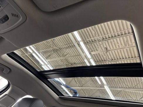 Used 2018 Buick LaCrosse Essence w/ Sun and Shade Package FWD image 29