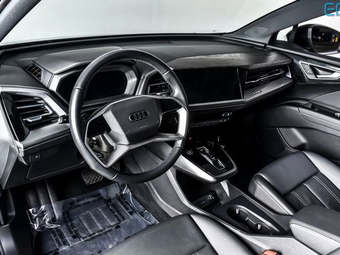 Used 2024 Audi Q4 e-tron Premium Plus w/ Premium Plus image 17