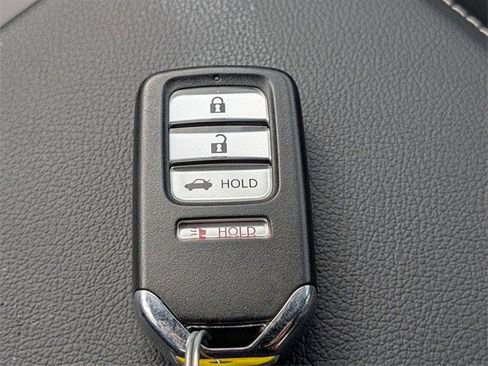 Used 2022 Honda Accord Sport image 27