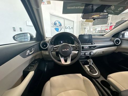 Certified 2023 Kia Forte LXS w/ LXS Technology Package image 13