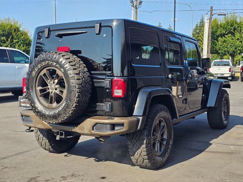 Used 2016 Jeep Wrangler Unlimited Sahara AWD/4WD image 5