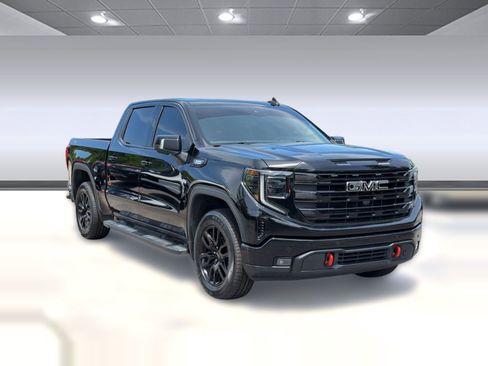Used 2025 GMC Sierra 1500 Elevation w/ Elevation Premium Package AWD/4WD image 6