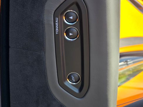 Used 2022 McLaren 720S Performance RWD image 33
