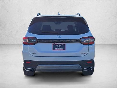 Used 2023 Honda Pilot Elite image 7