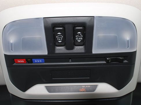 Certified 2025 Subaru Crosstrek 2.5i Premium AWD/4WD image 11