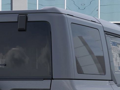 New 2025 Ford Bronco Base image 25