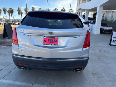 Used 2018 Cadillac XT5 AWD image 5