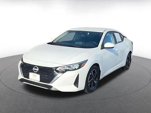 Used 2025 Nissan Sentra SV image 8