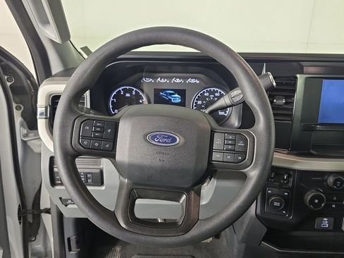 Certified 2025 Ford F250 XLT AWD/4WD image 12