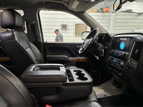 Used 2016 Chevrolet Silverado 1500 LTZ w/ Sport Package AWD/4WD image 27