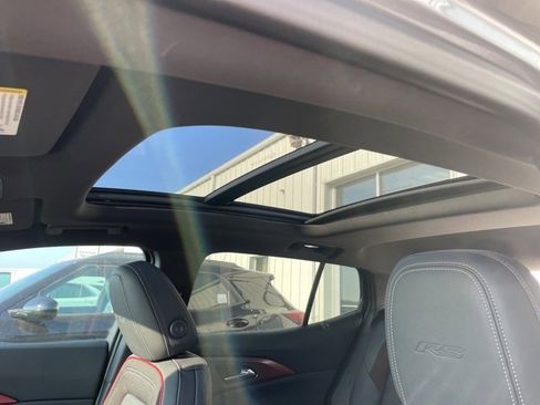 Used 2024 Chevrolet Equinox EV RS image 37