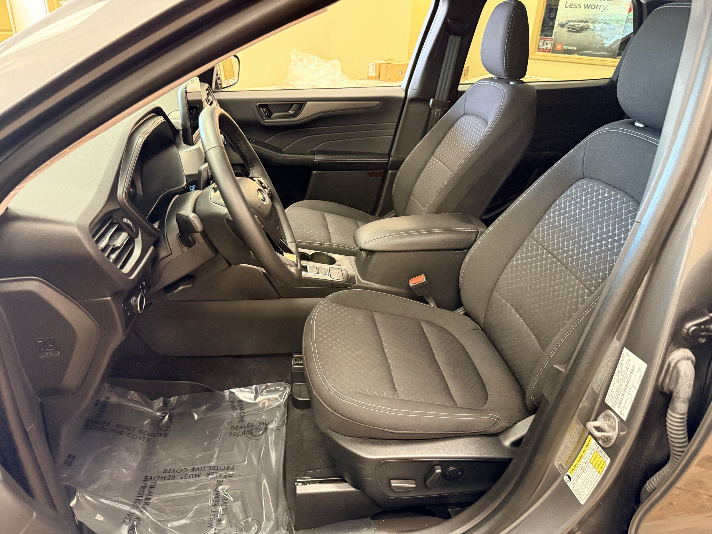 Used 2024 Ford Escape Active AWD/4WD image 5