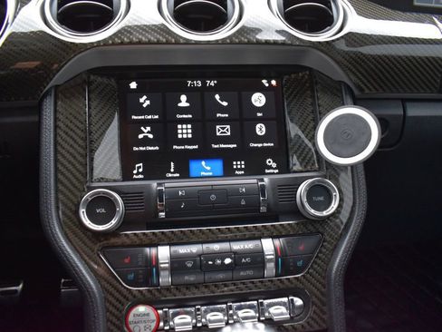 Used 2016 Ford Mustang Premium image 28