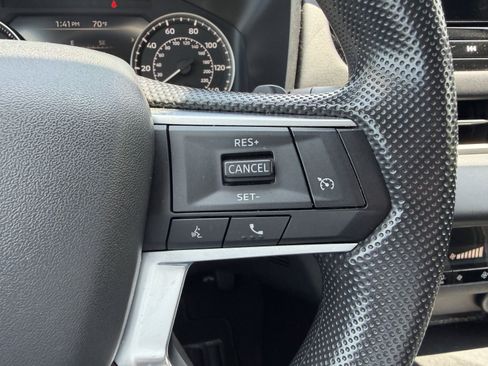Used 2025 Mitsubishi Outlander ES AWD/4WD image 24