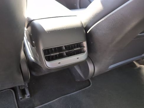 Used 2022 Tesla Model 3 Long Range image 23