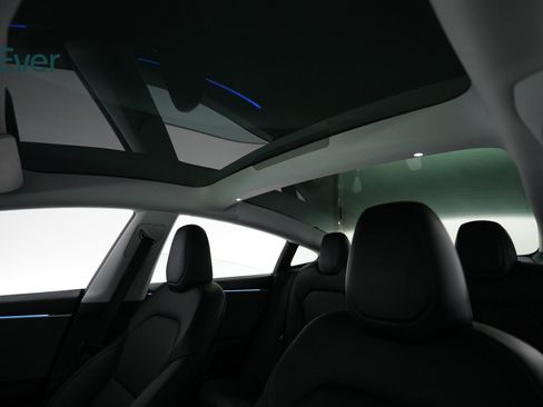 Used 2024 Tesla Model 3 Standard Range RWD image 25