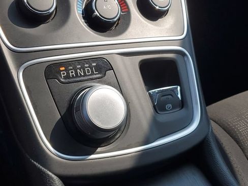 Used 2016 Chrysler 200 LX FWD image 25