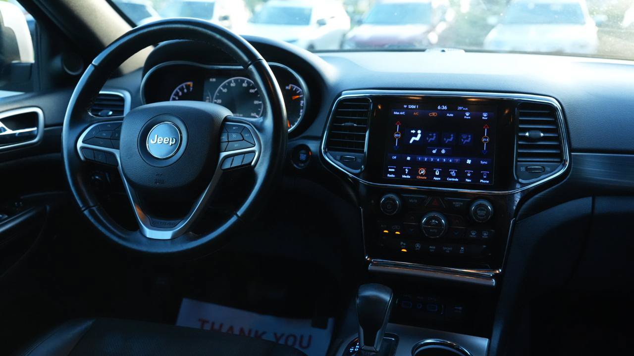 Used 2019 Jeep Grand Cherokee Altitude AWD/4WD image 13