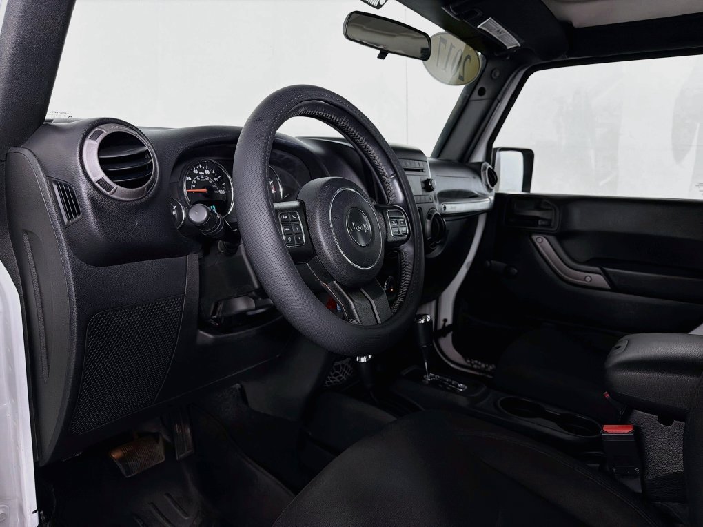 Used 2017 Jeep Wrangler Sport w/ Quick Order Package 24S AWD/4WD image 14
