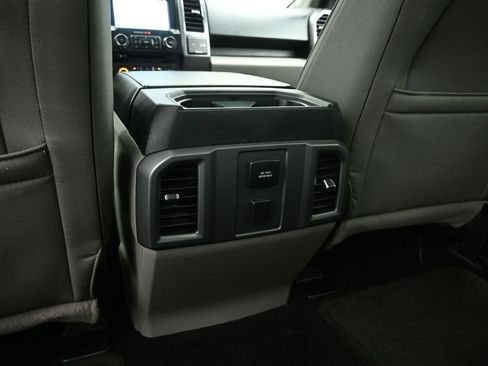 Used 2016 Ford F150 XLT AWD/4WD image 18