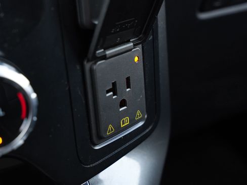 Used 2023 Ford F150 Lariat w/ Equipment Group 502A High image 15