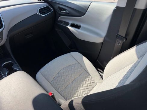 Used 2023 Chevrolet Equinox LT image 17