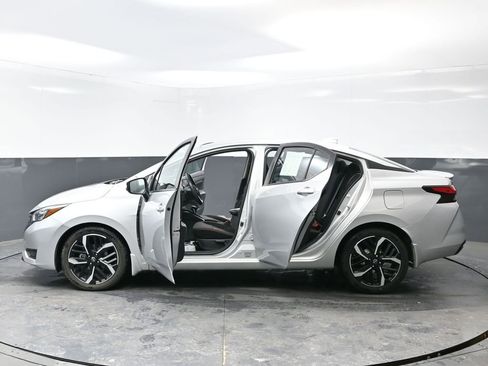 Used 2023 Nissan Versa SR w/ Trunk Package image 59