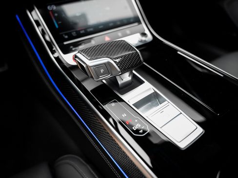 Used 2024 Audi S8 image 54