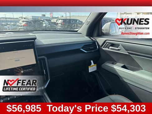 New 2026 GMC Acadia AT4 w/ Luxury Package image 39