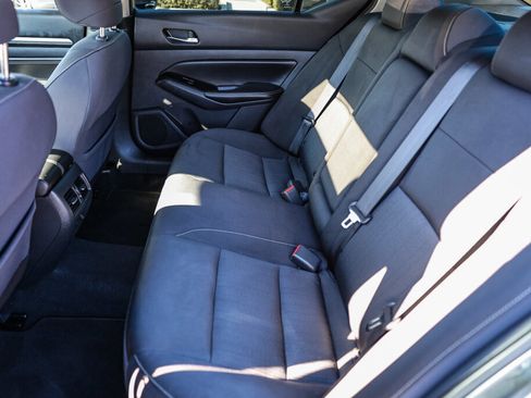 Used 2020 Nissan Altima 2.5 SV image 10