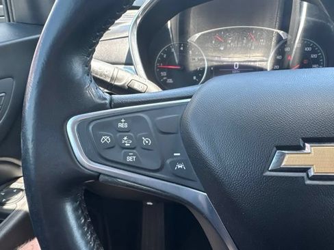 Used 2020 Chevrolet Equinox LT AWD/4WD image 24