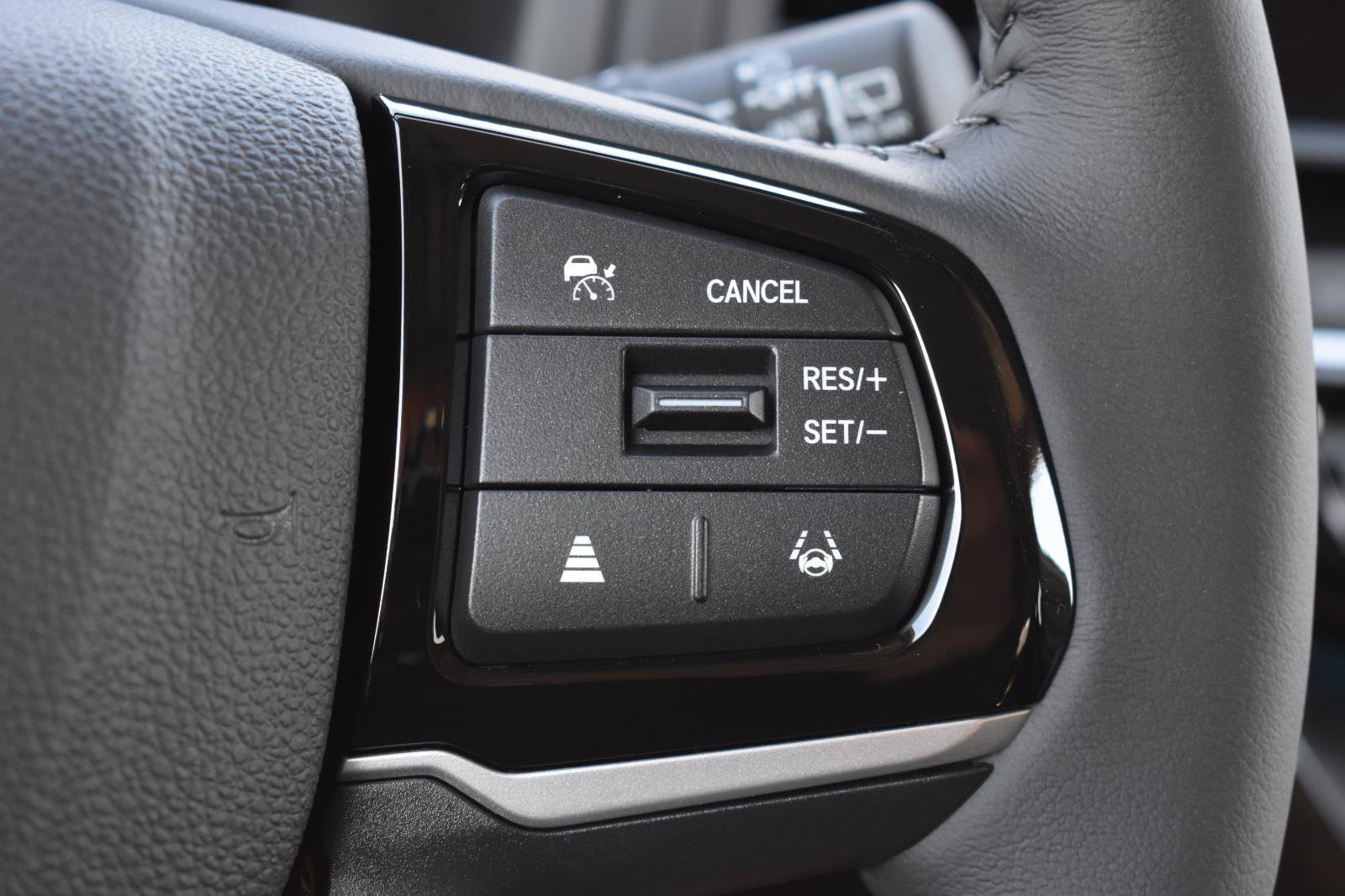 New 2026 Honda Odyssey Touring image 7