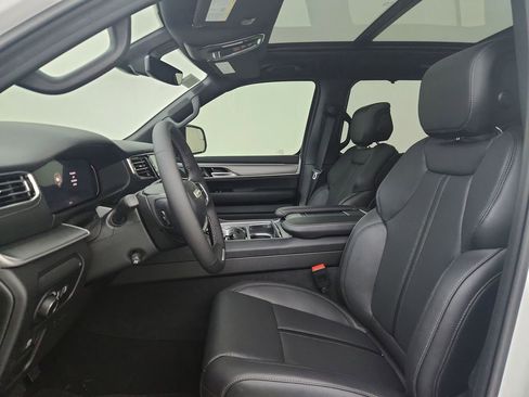 New 2026 Jeep Grand Wagoneer L Limited image 18