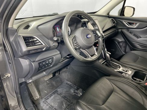Used 2023 Subaru Forester Touring AWD/4WD image 9