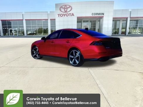 Used 2025 Honda Accord Sport image 4