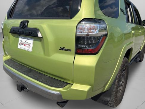 Used 2023 Toyota 4Runner TRD Off-Road Premium w/ Moonroof Package AWD/4WD image 40