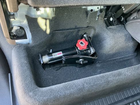 Used 2022 Chevrolet Silverado 1500 LTZ image 27