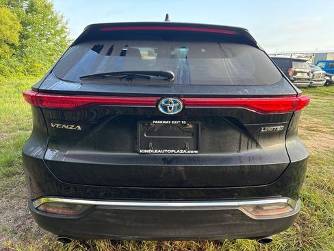 Used 2023 Toyota Venza Limited AWD/4WD image 14