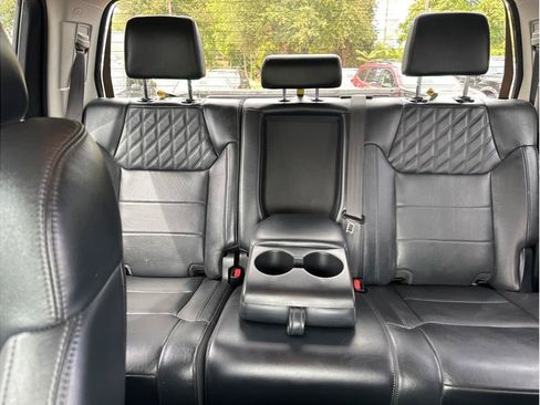 Used 2019 Toyota Tundra Platinum AWD/4WD image 24