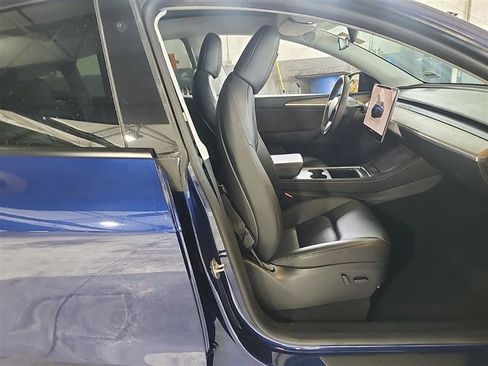 Used 2023 Tesla Model Y Long Range AWD/4WD image 7
