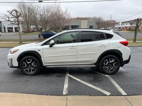 Used 2019 Subaru Crosstrek Hybrid w/ Moonroof Package w/Navigation image 6