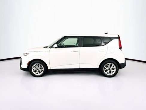 Used 2021 Kia Soul S FWD image 4
